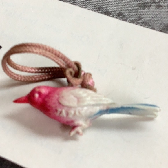 VINTAGE 1940’s CRACKER JACK CELLULOID PRIZES,SET 3. 1 Ram 1 Chili Pepper 1 Bird - Picture 8 of 9